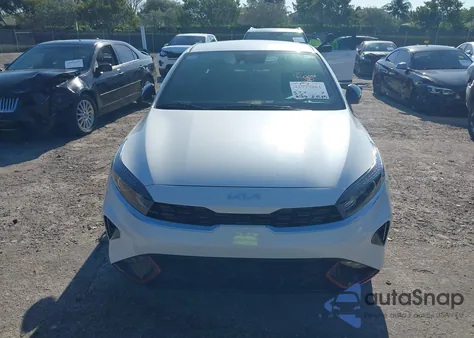2024 Kia Forte Gt-Line z USA, uszkodzony, nr VIN 3KPF54ADXRE714906